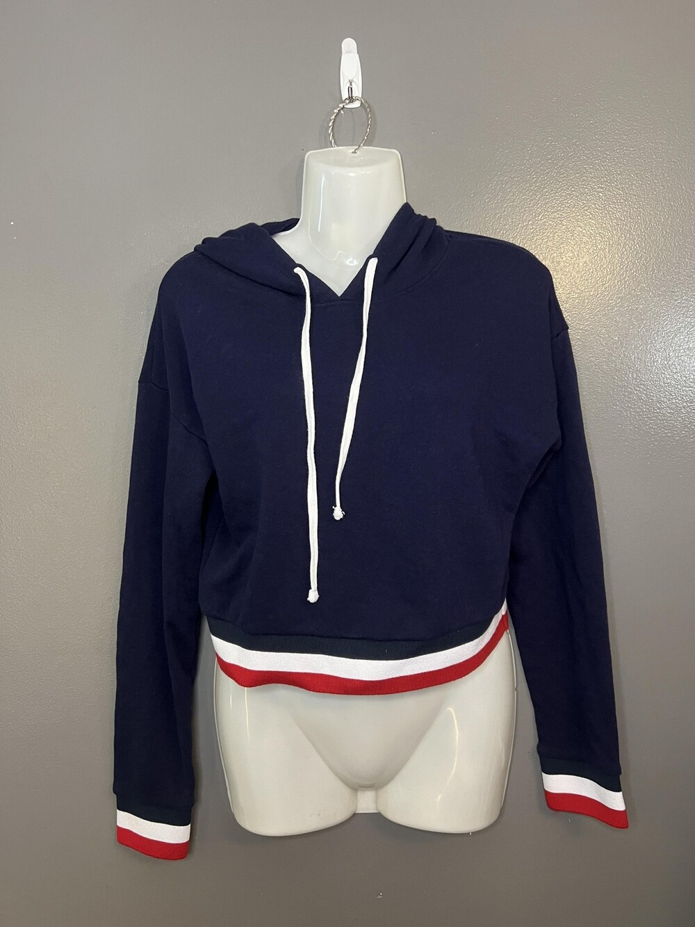 Bozzolo Hoodie Womens Large Navy Cropped Pullover Sweatshirt Red White Trim